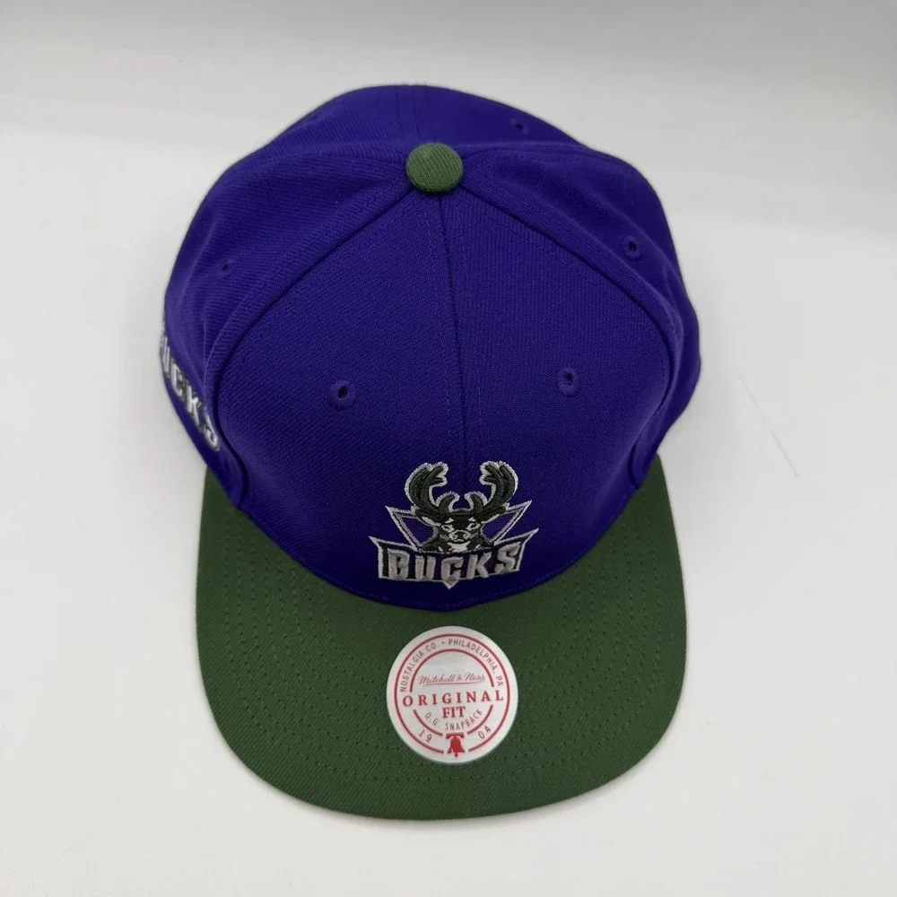Mitchell & Ness Milwaukee Bucks Hat Cap Snapback‎ Adjustable Purple Original Fit